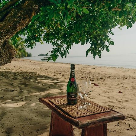 Playa Encantada Beach Resort El Nido Ngoại thất bức ảnh
